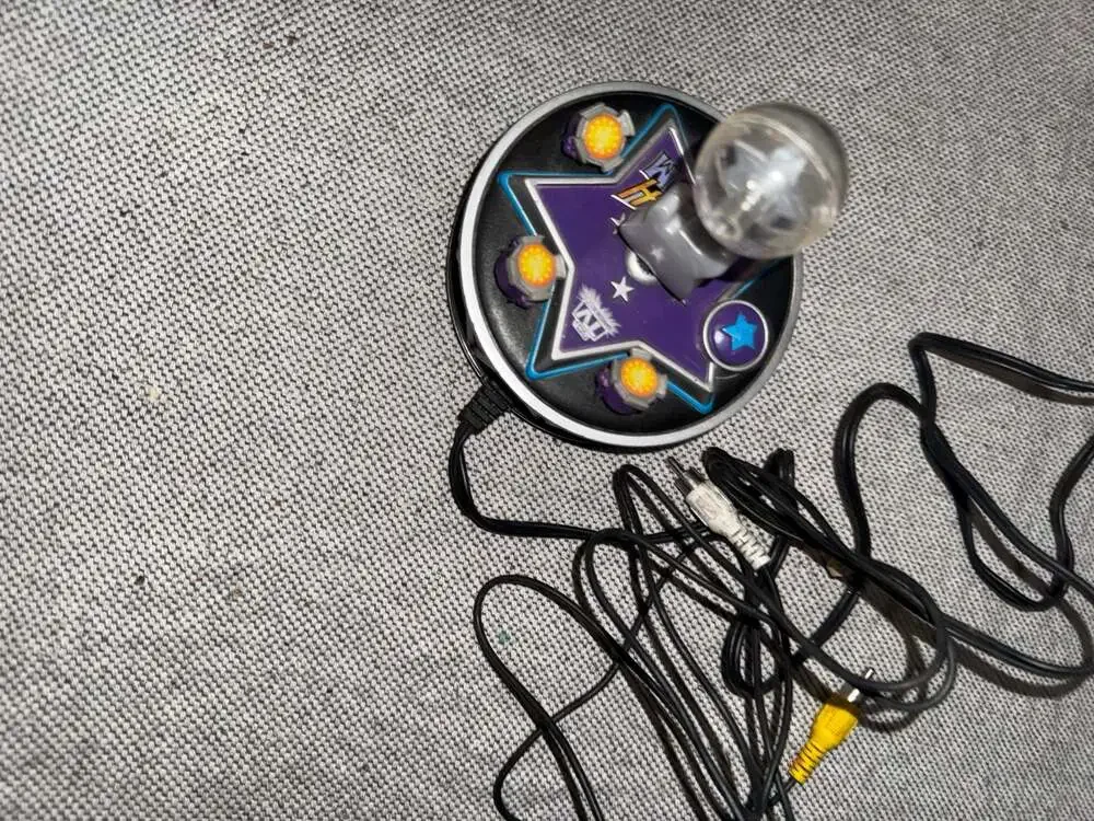 Jakks Pacific Hannah Montana Plug & Play TV Game Joystick Controller